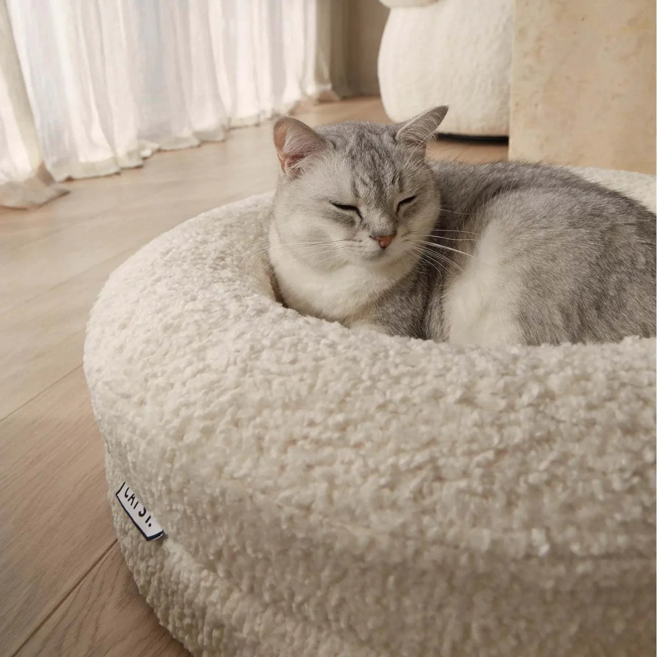 Solid Color Plush Round Cat Bed – Soft Pet Nest for Cats Alingpulse